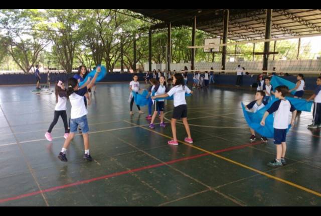 Uniube recebe visita de alunos de Escola parceira do PIBID